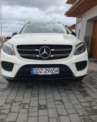 Mercedes-Benz GLE cena 224900 przebieg: 111000, rok produkcji 2018 z Dzierżoniów małe 631